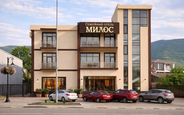 Отель  Милос