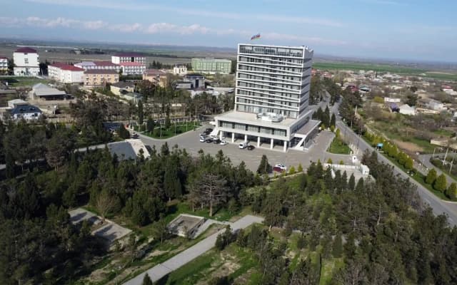 Naftalan Central Wellness Resort