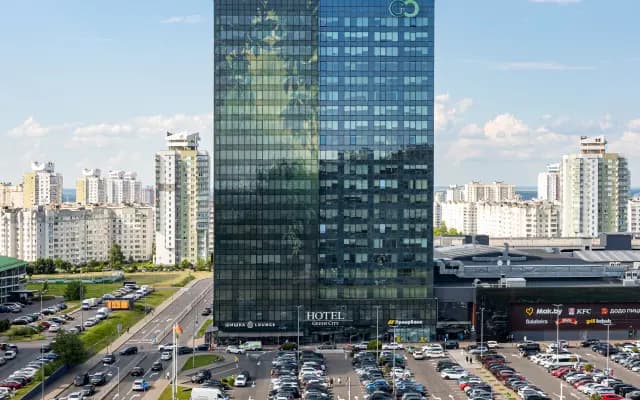 Green City Hotel
