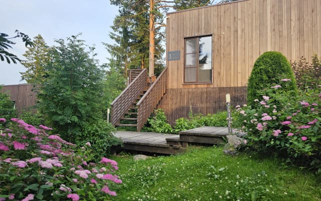 Коттедж Черничный Склон Violet House