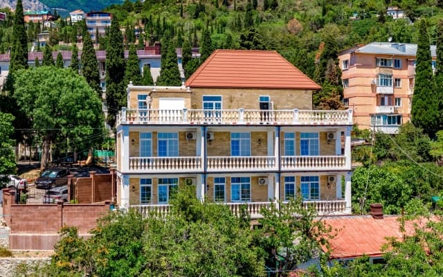 Каштановая Аллея