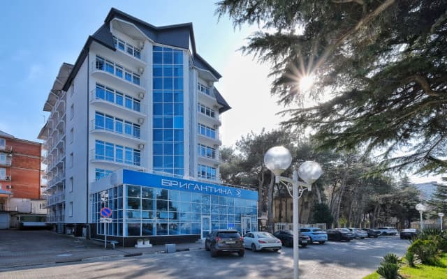 Отель Бригантина