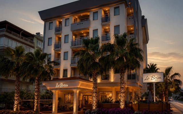 La Brisa Hotel