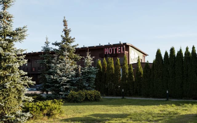 Отель Forest Hills Golf Resort by Moss