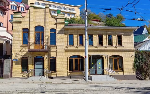 Отель Цветник