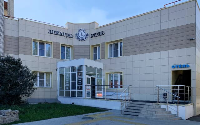 Отель Лекардо