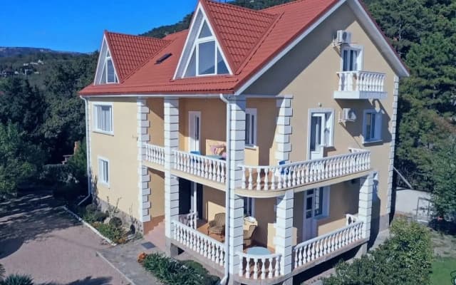 Alba Villa
