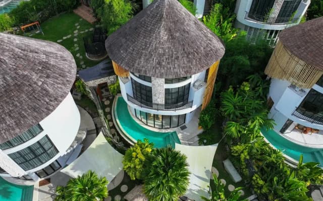 Ночлег и завтрак (B&B) Hillstone Luxury Village