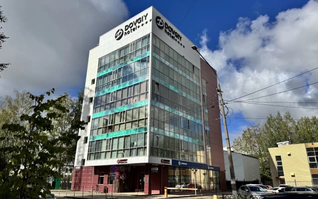 Отель Довгий