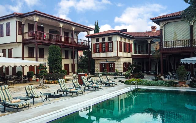 RuinAdalia Hotel