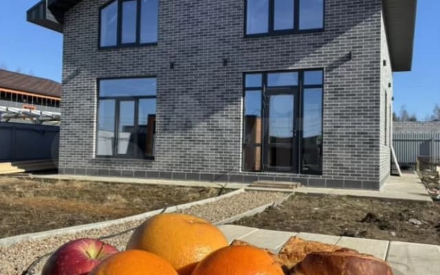 Частный дом Каменный большой дом с баней и банным чаном