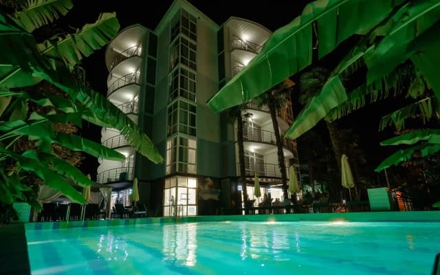 Sunrise Garden Hotel