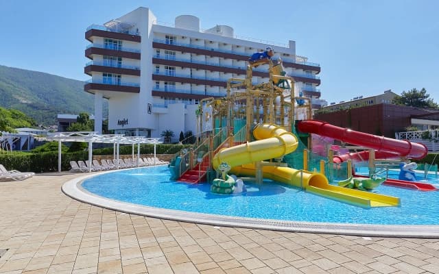 Курортный отель Alean Family Biarritz