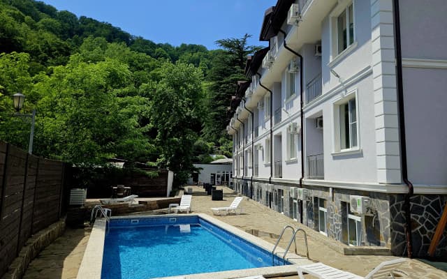 Меблированные комнаты Golden Holiday Мацеста Deluxe & SPA