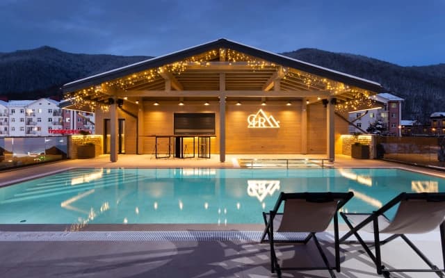 Country Hills Resort