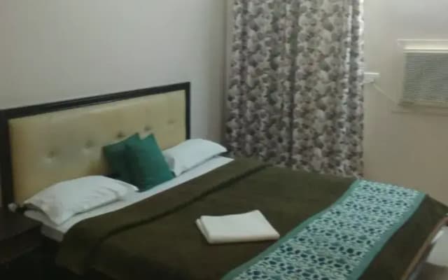 Hotel Yuvraj Deluxe