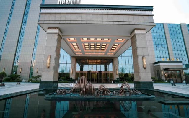 Huajin International Hotel