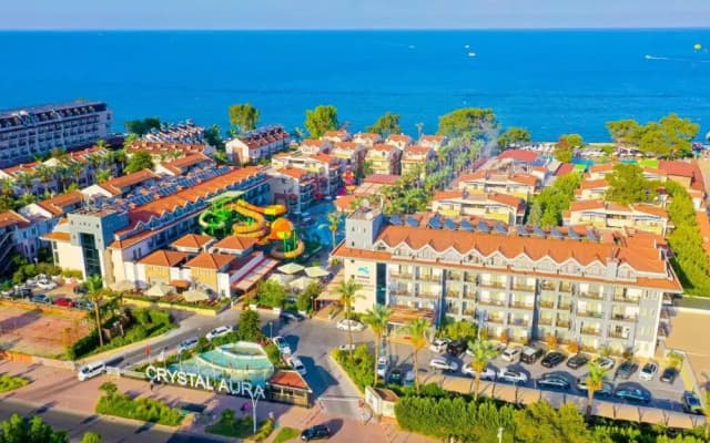 Курорт Crystal Aura Beach Resort & Spa – All Inclusive