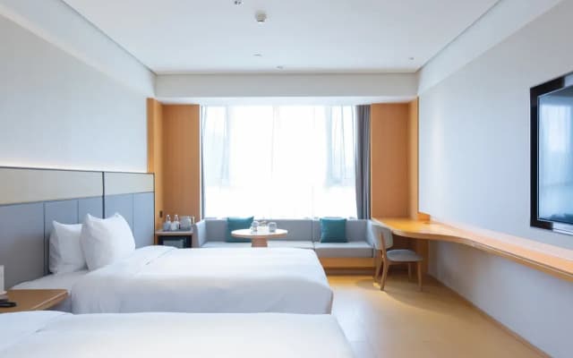 JI Hotel (Tengzhou Xueyuan Road Zhen'ai Mall)