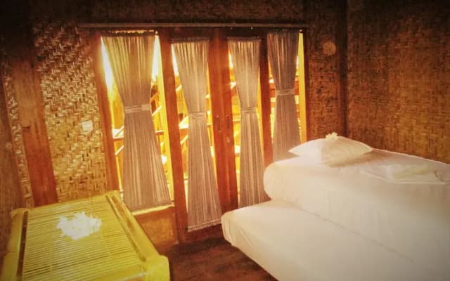 Good Vibes Bungalows