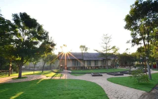 Isaree Secret Garden