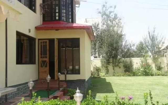 Heavenwood Heritage Hotel By Urban Inn Resorts