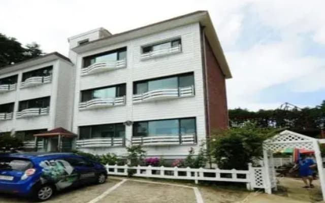 Yangyang Wink Pension