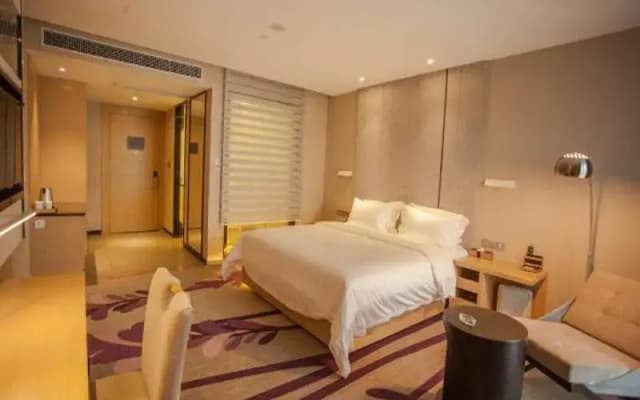 Lavande Hotel Jiaxing Zhongshan East Road Babaiban Branch