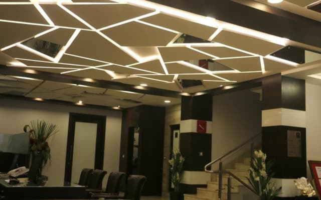 OYO Rooms Pandri Main Road