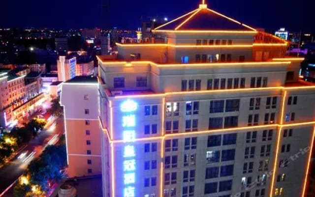 Ruiyang Crown Hotel