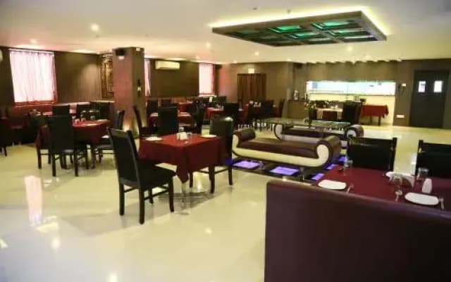 Hotel Seasons Inn
