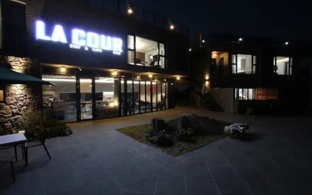 Jeju la Cour Pension