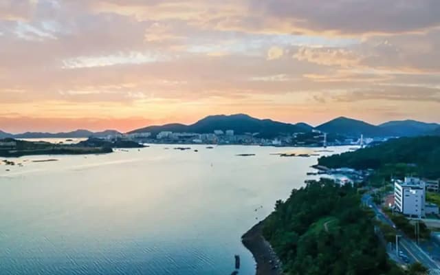Yeosu Haetteurak Pension