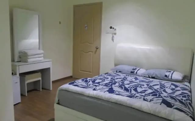 Summer Hotel