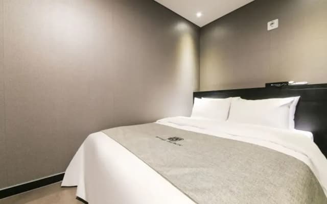 Yangju Hotel Black