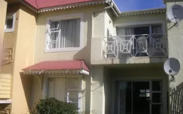 Waterside Living MC03