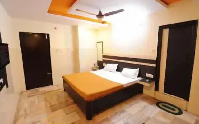 MR Hotels