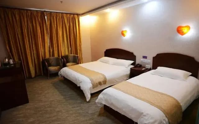 Home Inn Huaxuan Collection Hotel (Nanchang Railway Station)