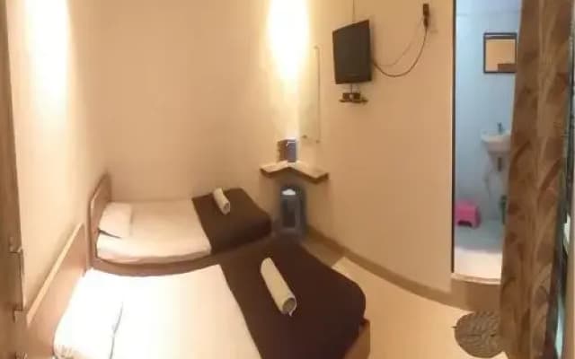 Hotel Ashirwad Lodge