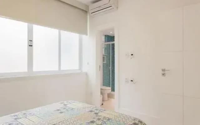Luxury flat on the corner of Copacabana