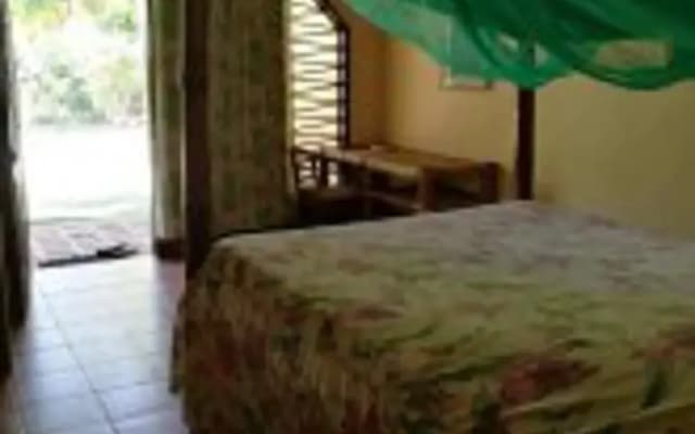 Ravenala Beach Bungalows