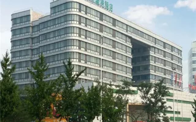 Iris Orchard All Suites Hotel (Tangshan Convention Center)
