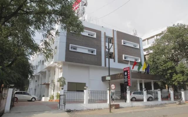 Hotel Raviraj