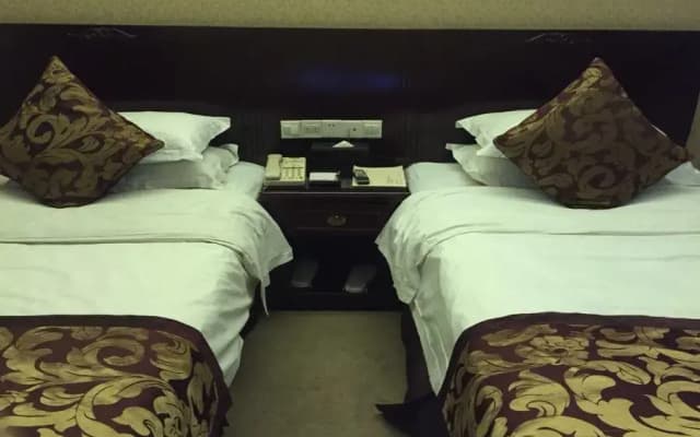 Vienna Hotel Zhenjiang Railway Station