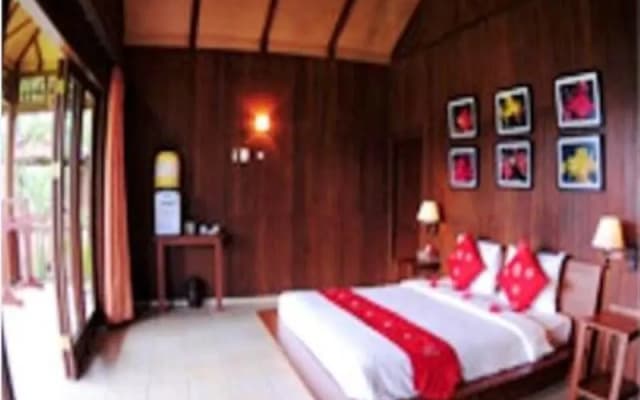 Black Sand Dive Retreat