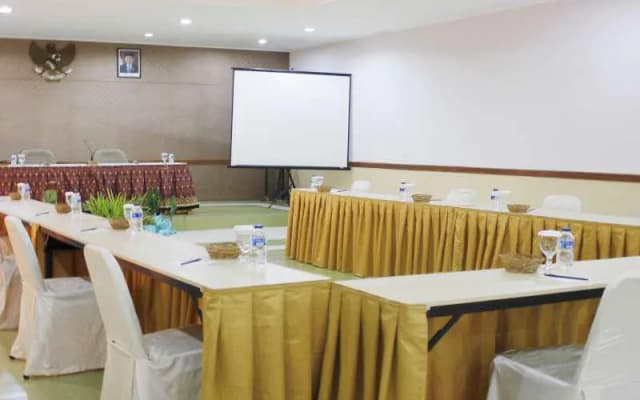 Indra Djaya Hotel