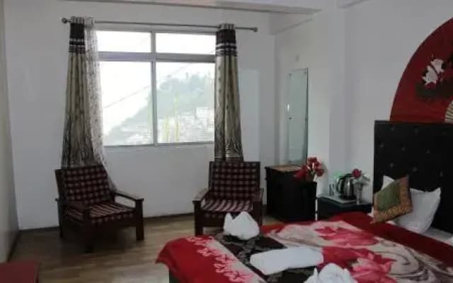 Zero To One Stay Silk Route Residency
