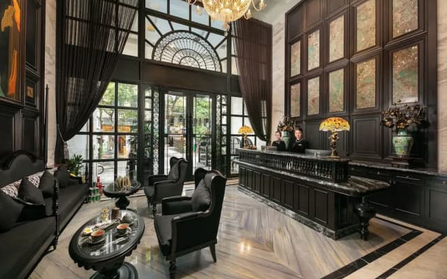 GM Premium Hotel