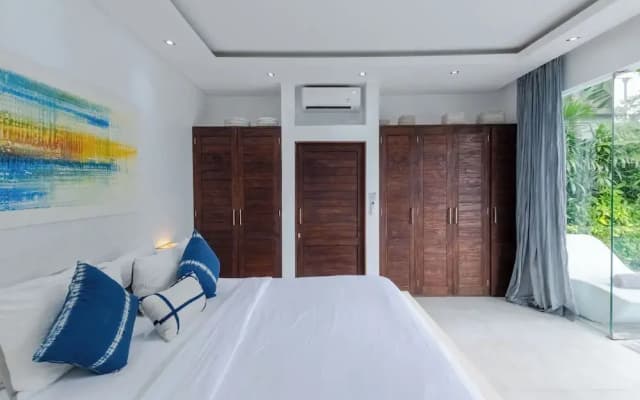Villa Naema - 4 BR Private Villa