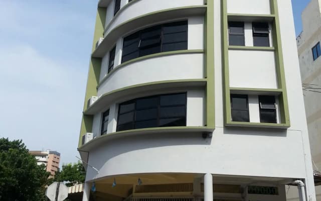 Merlin Hotel